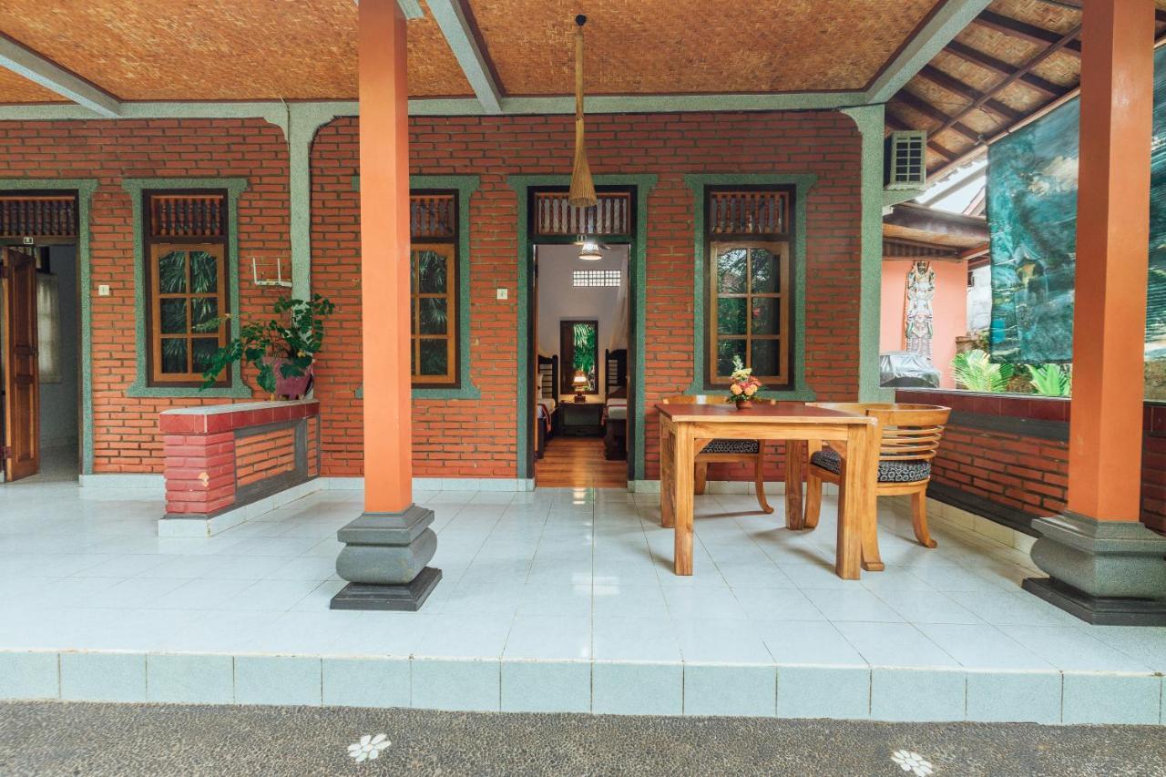 Suastika Lodge Ubud  Exterior photo